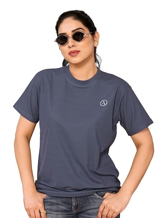Women's Solid Round Neck Lycra Black T-Shirt